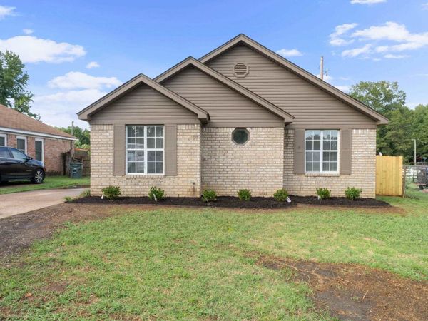 2892 ST ELMO AVE, Memphis, TN 38127