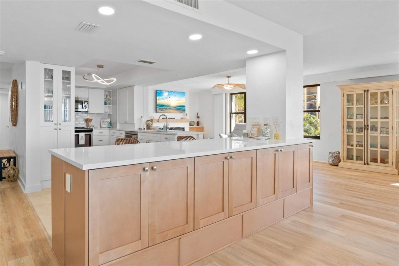 8600 Midnight Pass Road, Unit 301, Sarasota, FL 34242 Photo