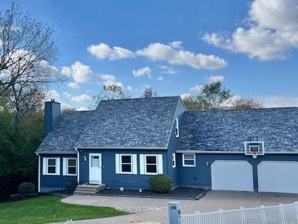 4 Birchwood Drive, Blue Grass, IA 52726