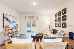 189 Bee Tree Boulevard photo 4