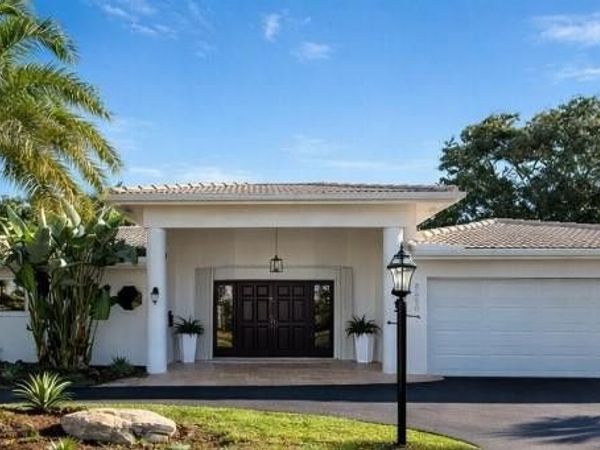 2650 NE 52nd Street, Lighthouse Point, FL 33064