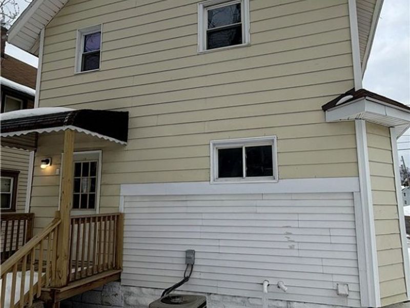 1721 SW Hammond Avenue, Canton, OH 44706 Photo 4