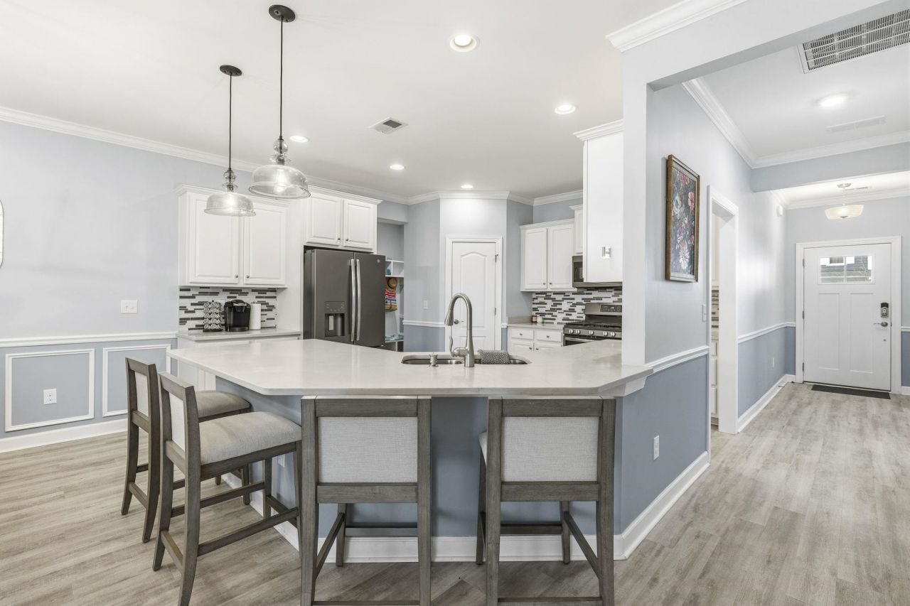 194 Goldenrod Circle Photo 13