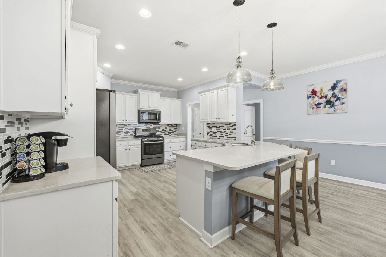 194 Goldenrod Circle Photo 15