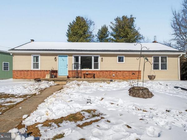 53 DAWN LANE, YORK, PA 17406