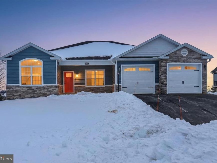 6195 Merion Drive, Fayetteville, PA 17222 Main Photo