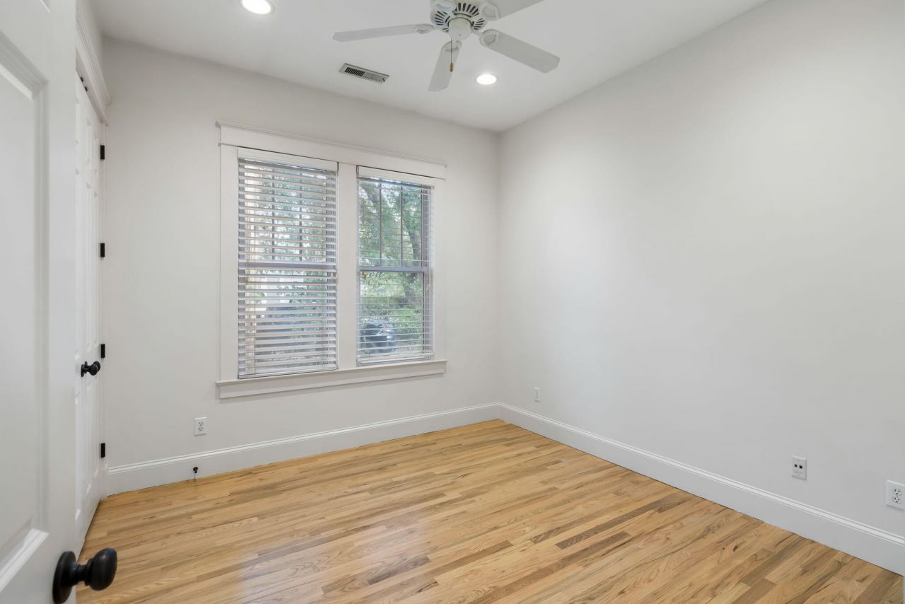 35 Lolandra Avenue Photo 26