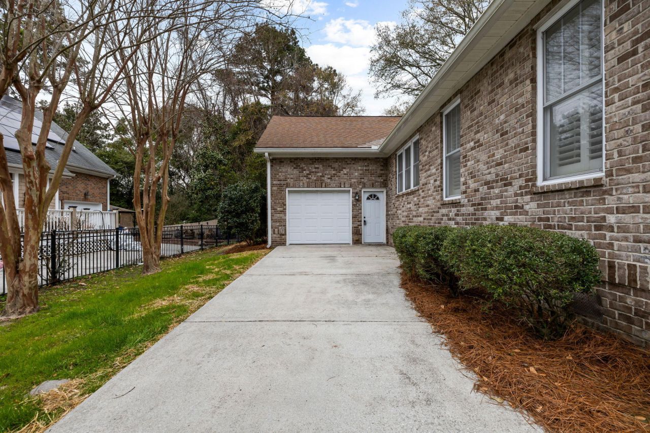 35 Lolandra Avenue Photo 30