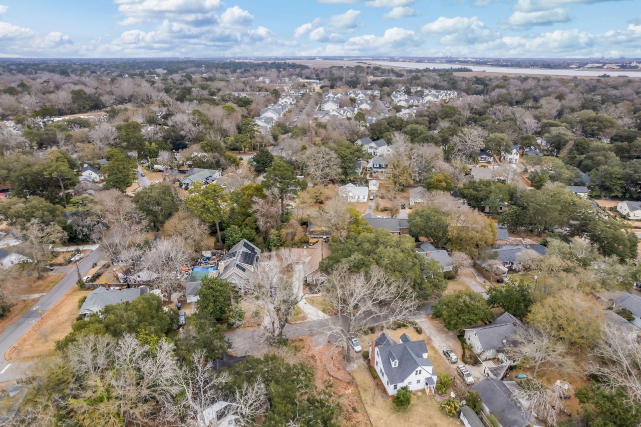 35 Lolandra Avenue Photo 36