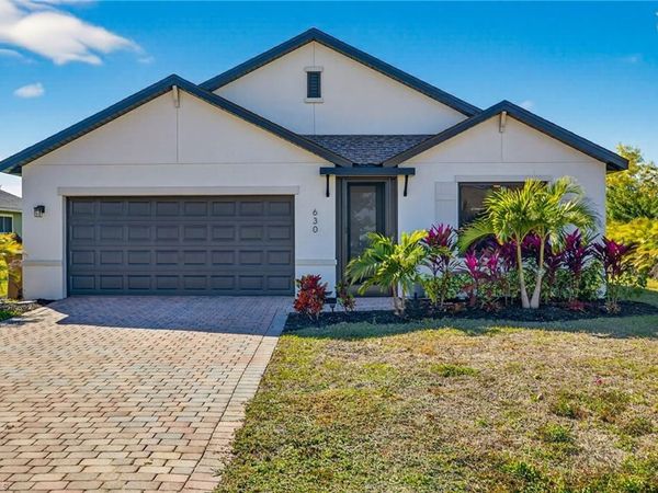 630 SW 11th PL, CAPE CORAL, FL 33991