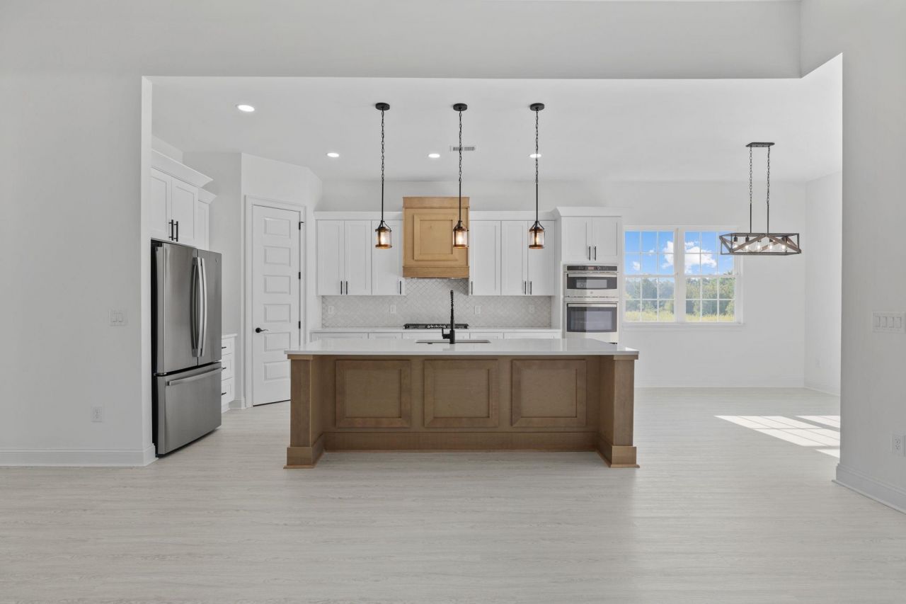 172 Sago Palm Dr. Photo 12