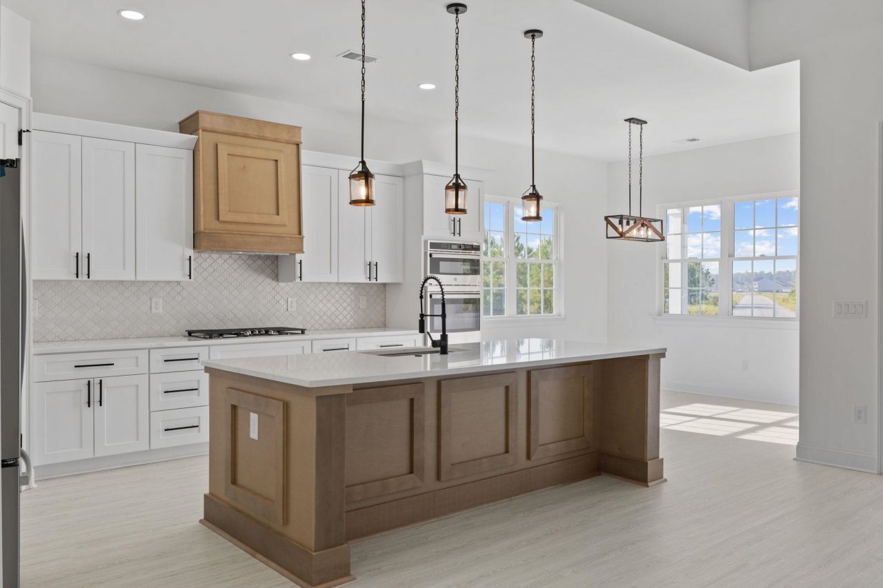 172 Sago Palm Dr. Photo 14