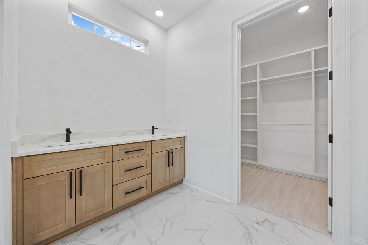 172 Sago Palm Dr. Photo 24