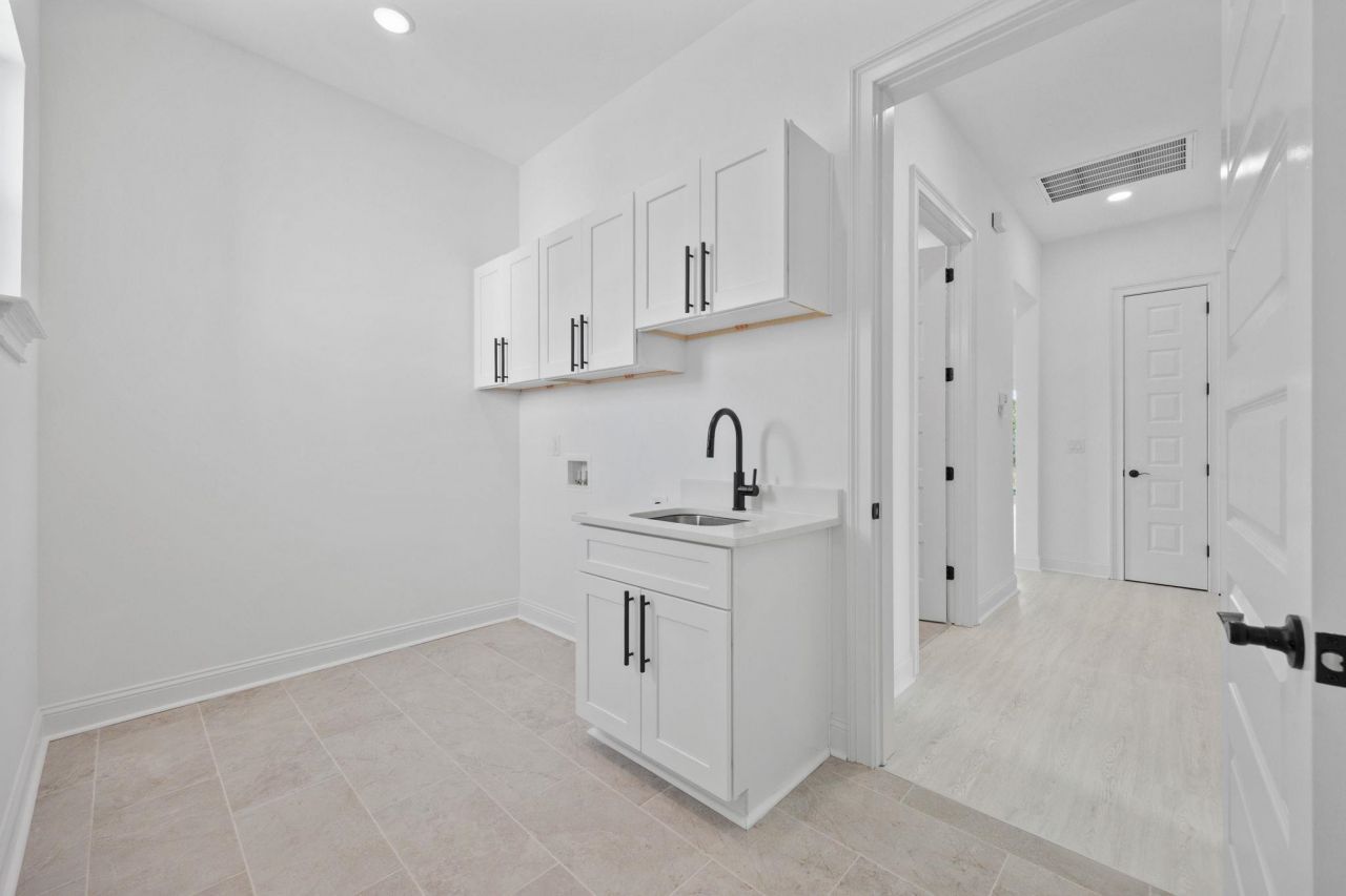 172 Sago Palm Dr. Photo 32