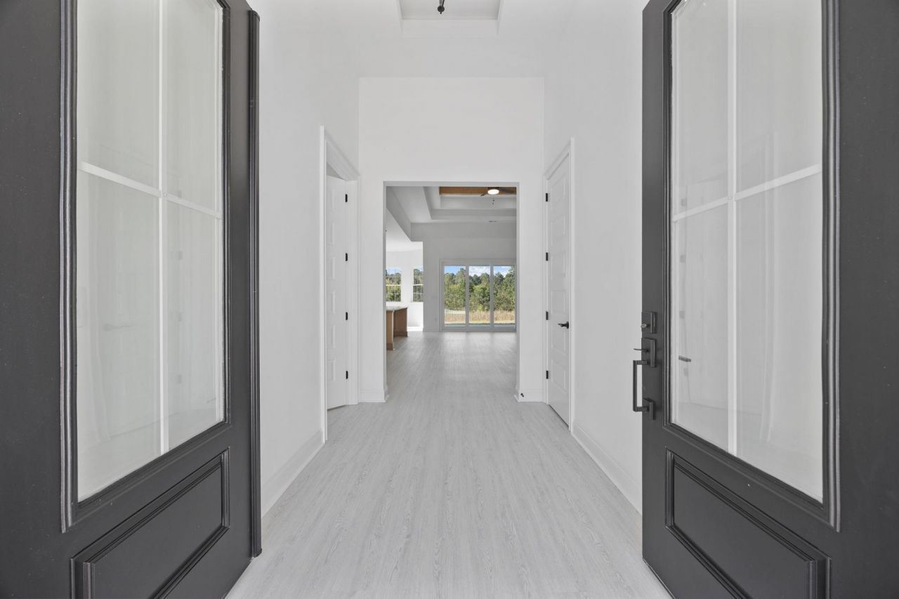 172 Sago Palm Dr. Photo 4