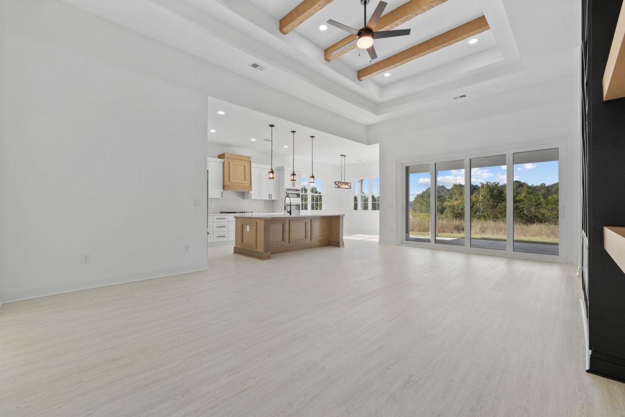 172 Sago Palm Dr. Photo 8