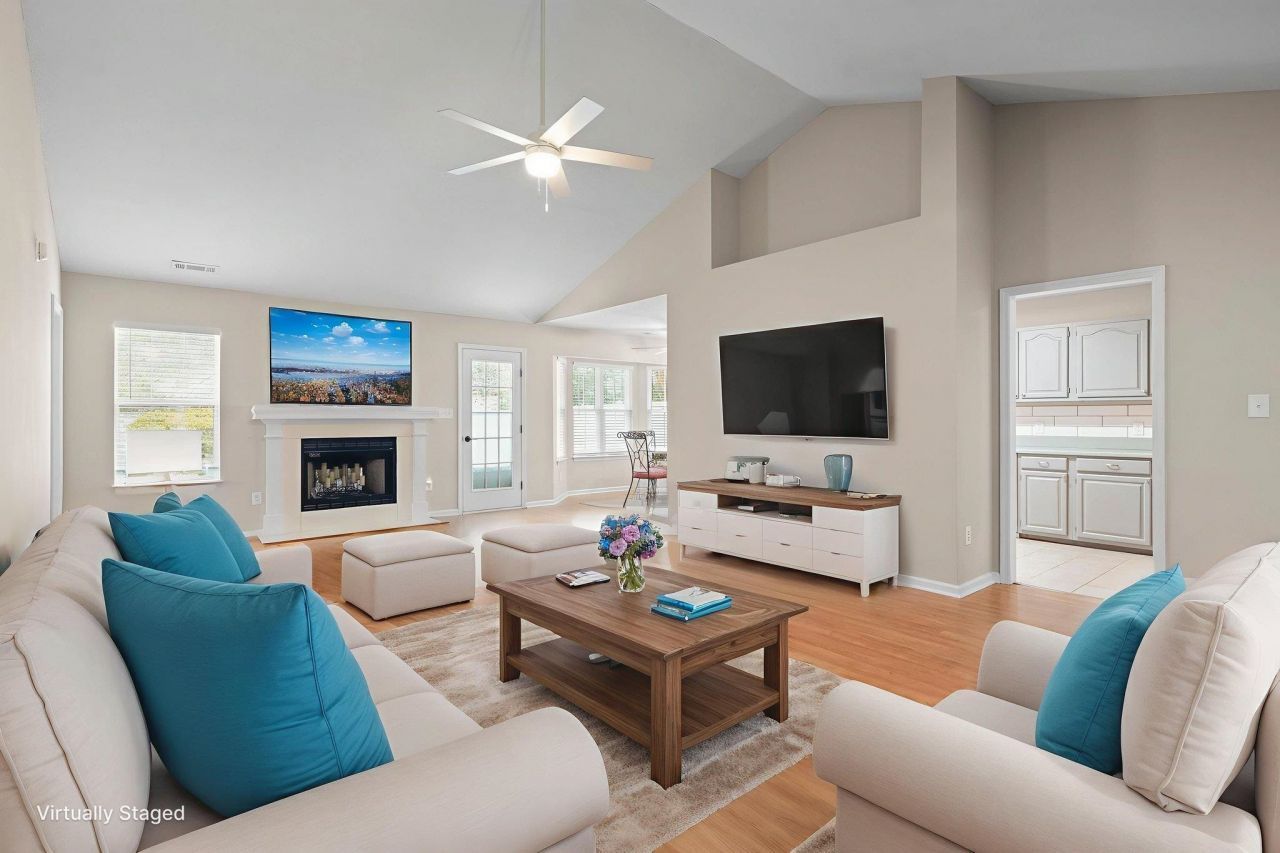 9607 Kings Grant Dr. Photo 23