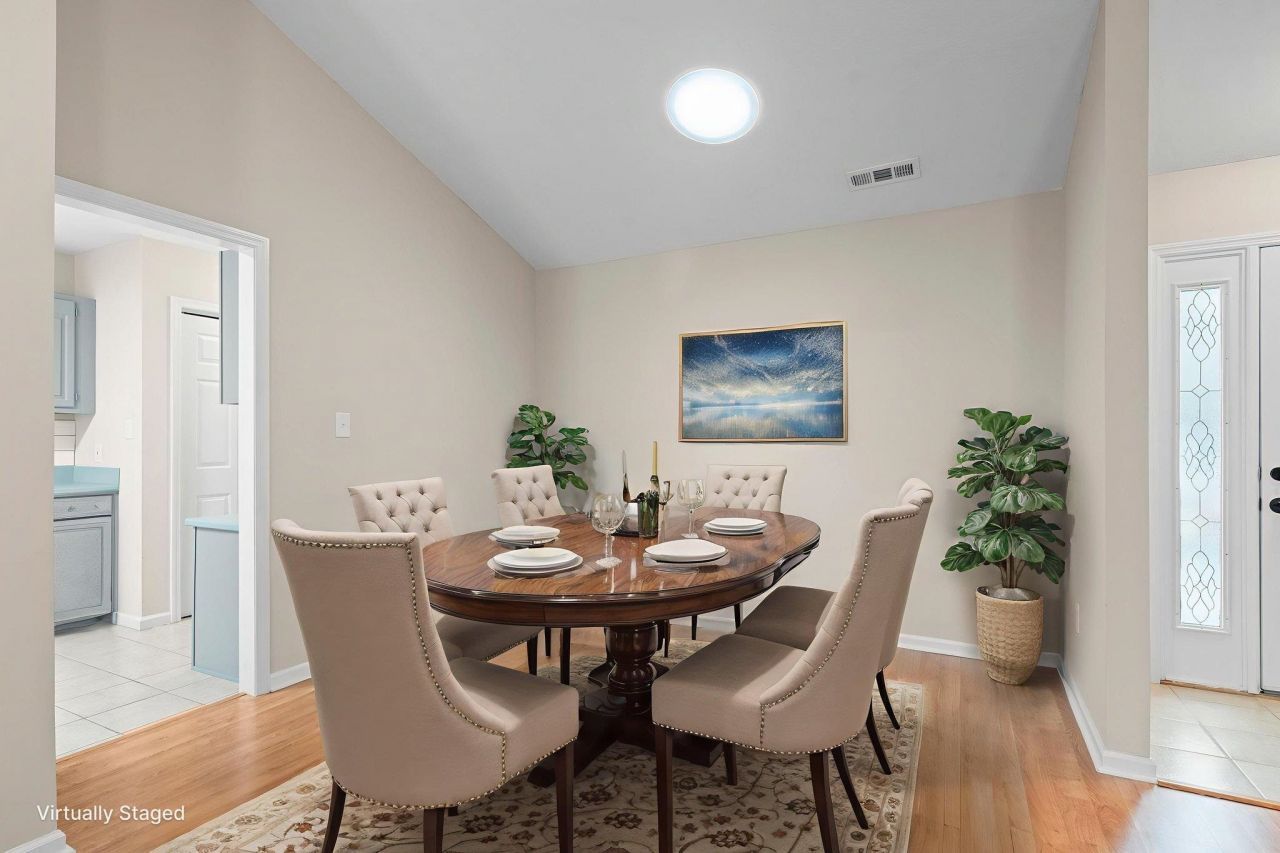 9607 Kings Grant Dr. Photo 26