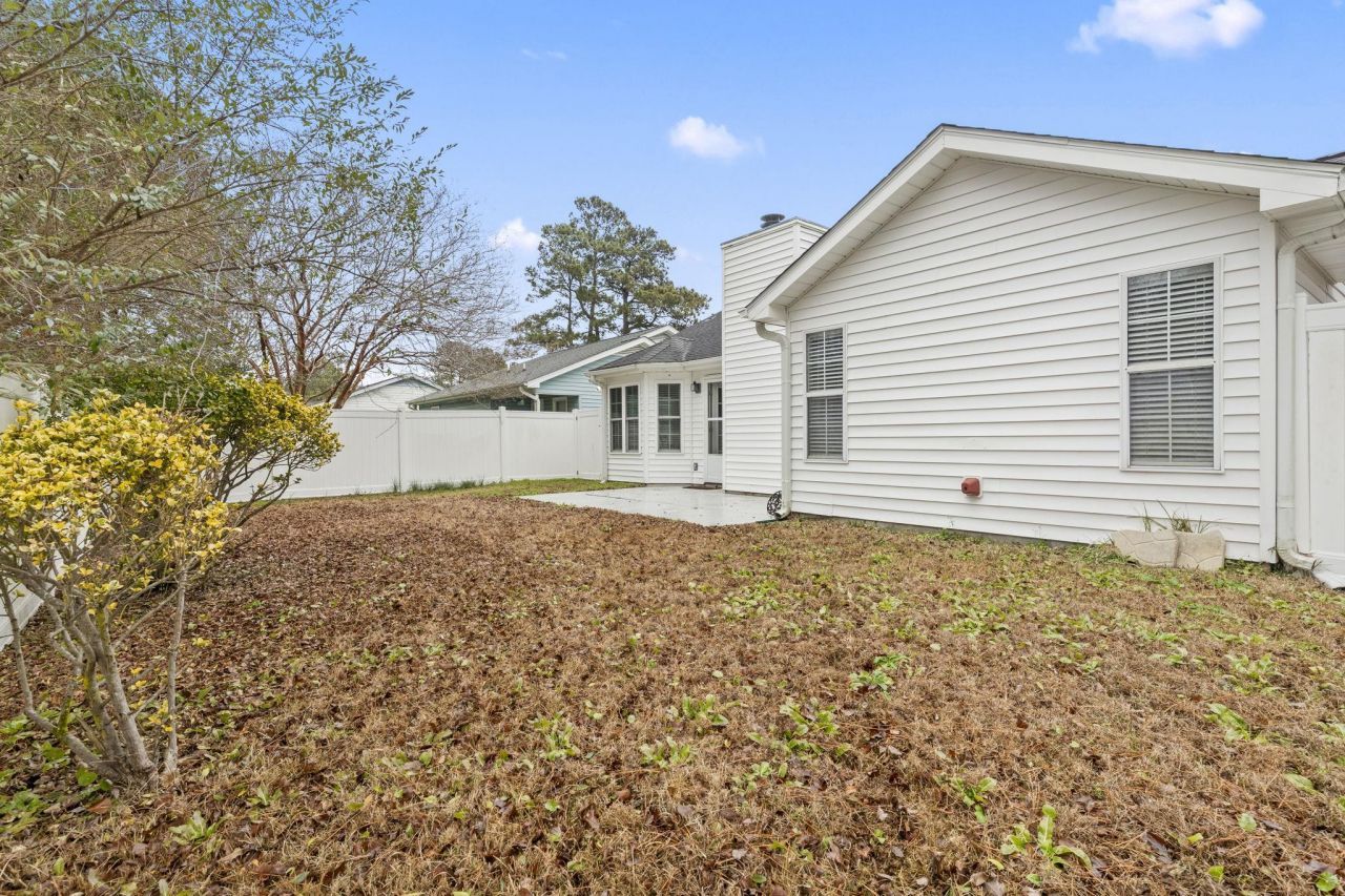 9607 Kings Grant Dr. Photo 41