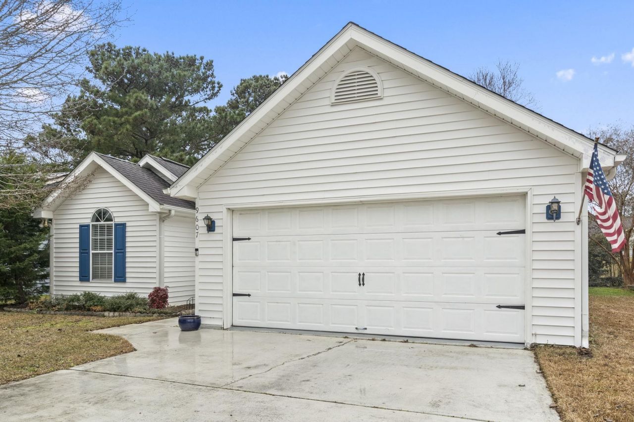 9607 Kings Grant Dr. Photo 44