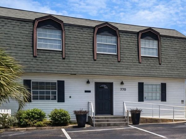 725 Harbor Blvd. Boulevard, Destin, FL 32541