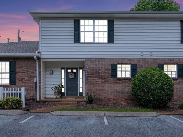 123 Eastdale Ln, Dickson, TN 37055