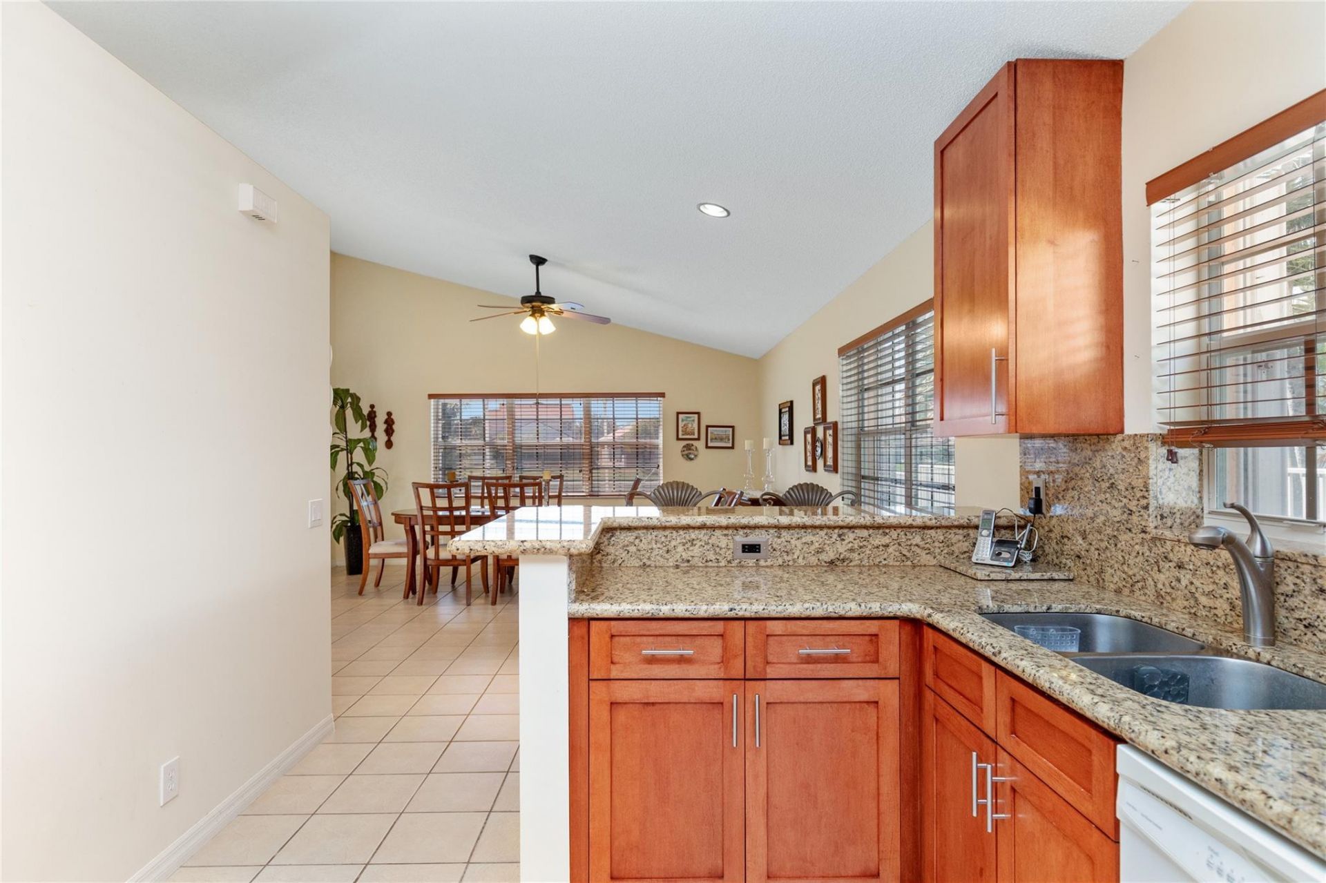 1041 SW Cedar Falls Drive, Weston, FL 33327 Photo