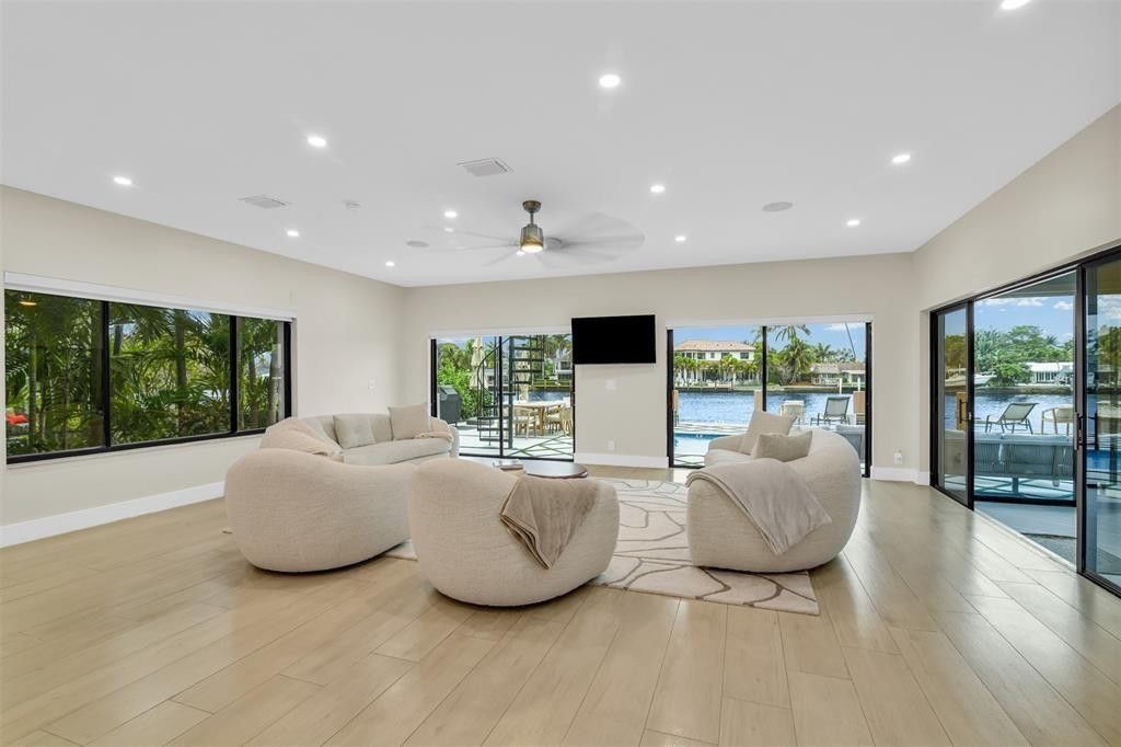 319 S Riverside Drive, Pompano Beach, FL 33062 Photo