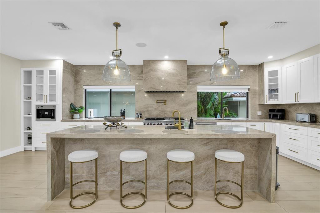 319 S Riverside Drive, Pompano Beach, FL 33062 Photo