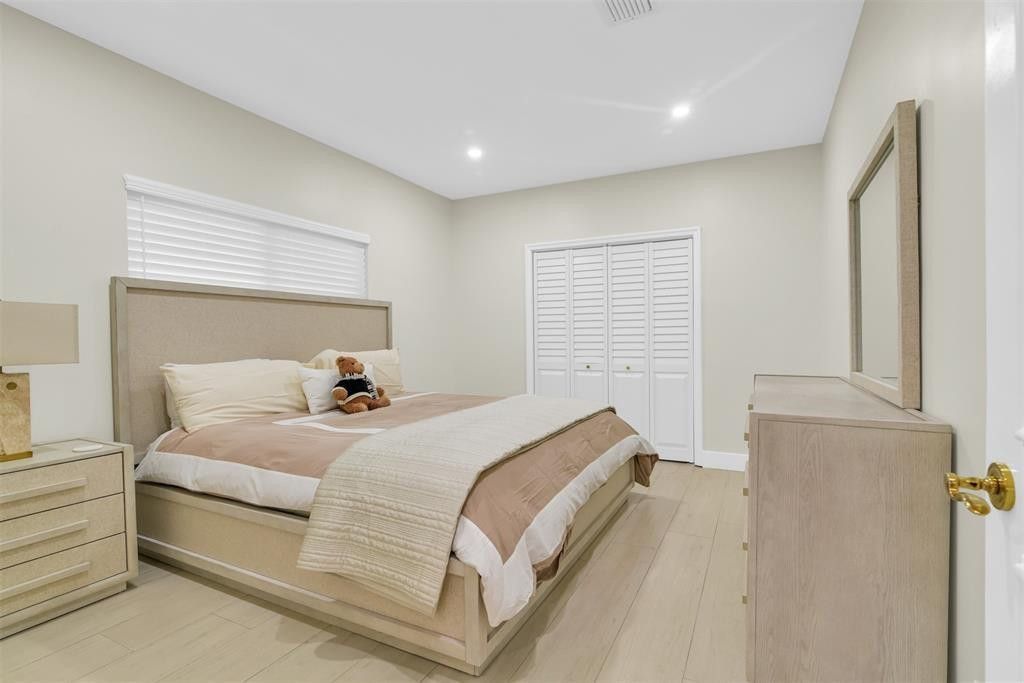 319 S Riverside Drive, Pompano Beach, FL 33062 Photo