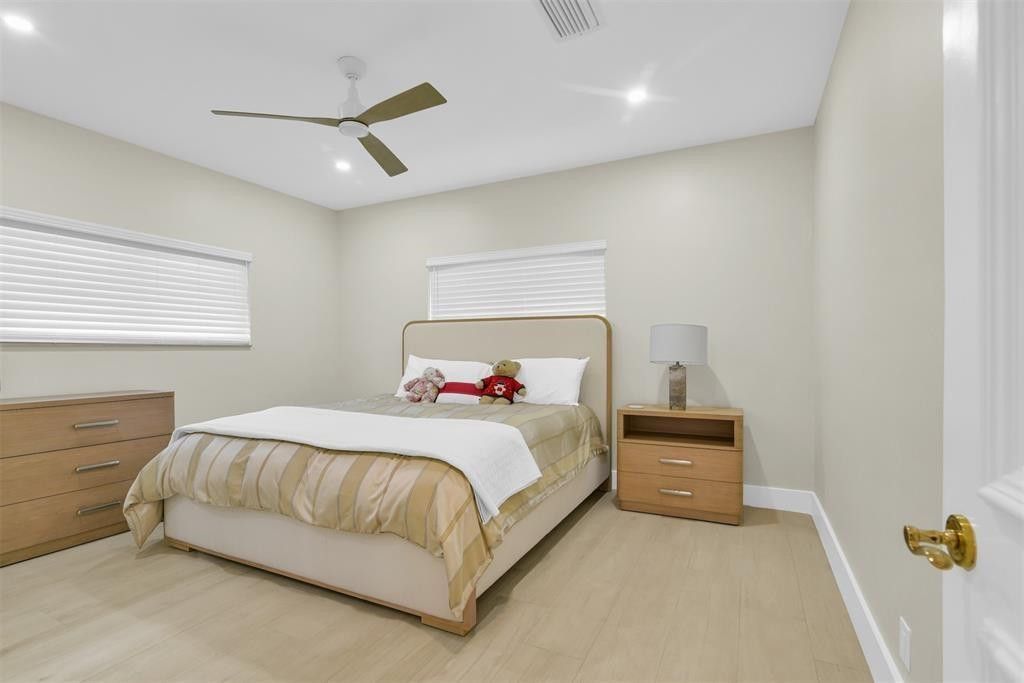 319 S Riverside Drive, Pompano Beach, FL 33062 Photo