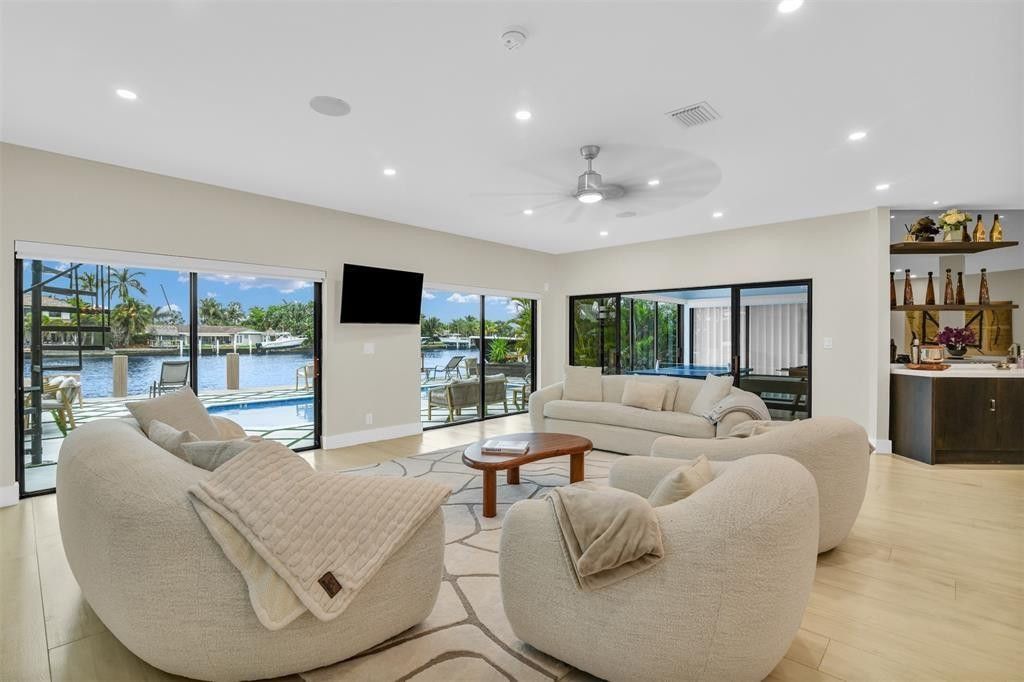 319 S Riverside Drive, Pompano Beach, FL 33062 Photo