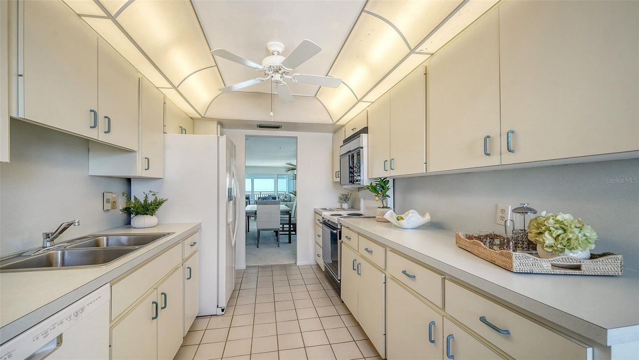 20 Whispering Sands Drive, Unit 1201, Sarasota, FL 34242 Photo