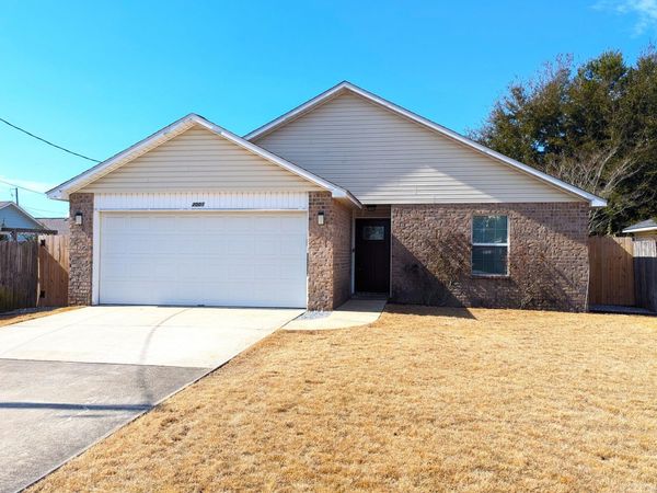 2001 Presidio Street, Navarre, FL 32566