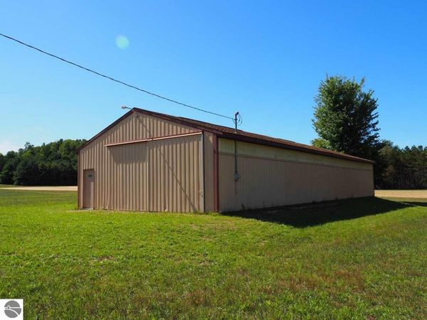 4106 Waug Road, Benzonia, MI 49616