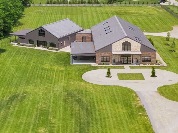 3226 Bean Oller Road, Delaware, OH 43015