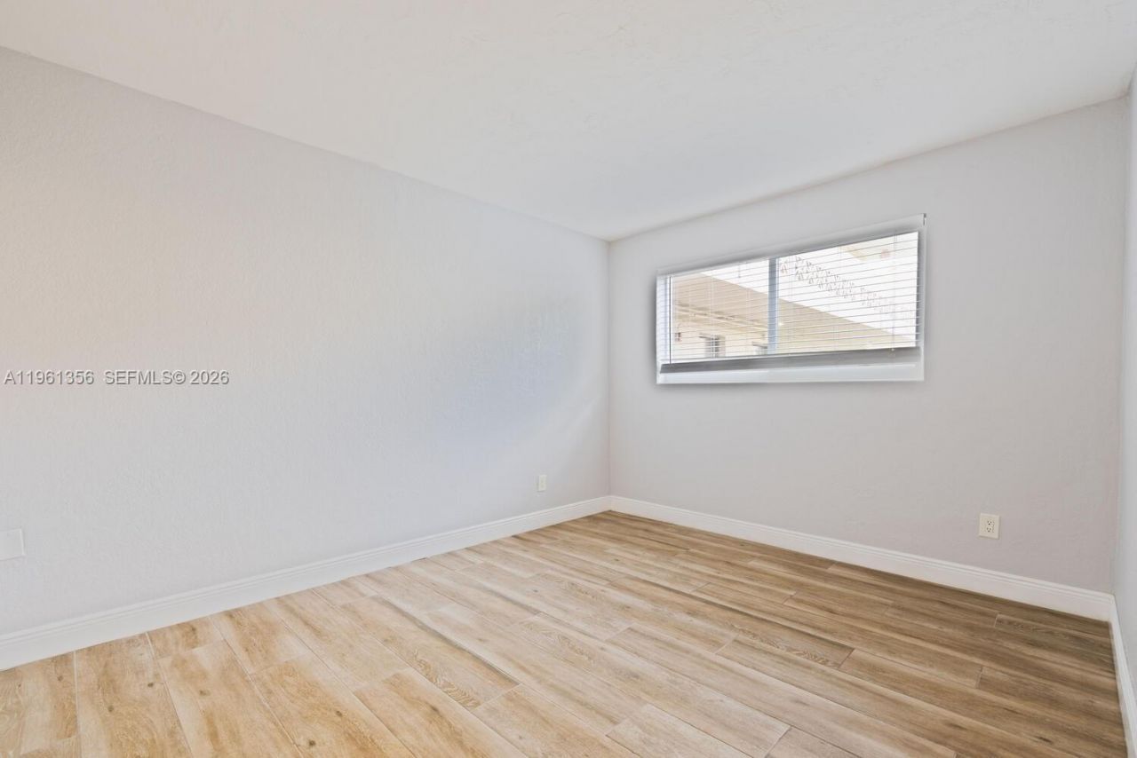 14500 SW 88th Ave, Unit 104, Palmetto Bay, FL 33176 Photo