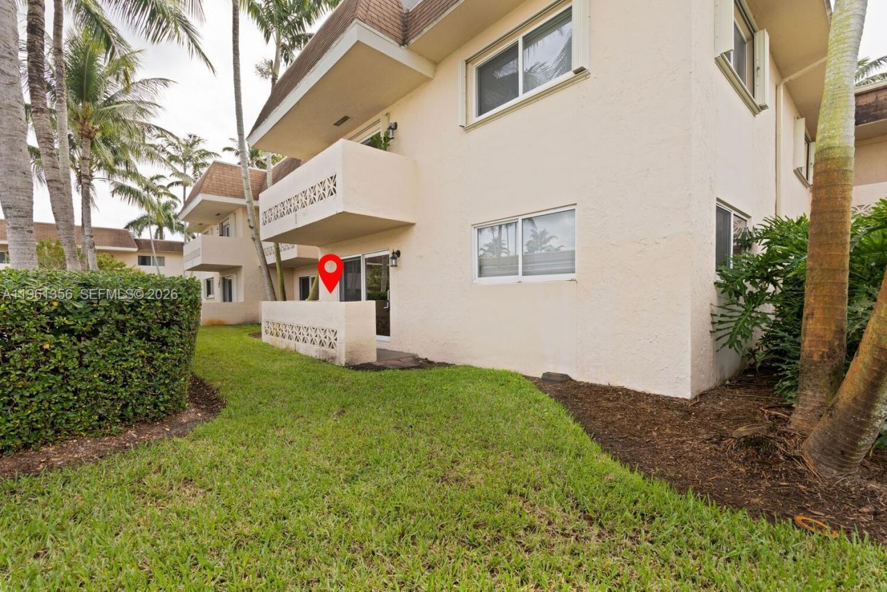 14500 SW 88th Ave, Unit 104, Palmetto Bay, FL 33176 Photo