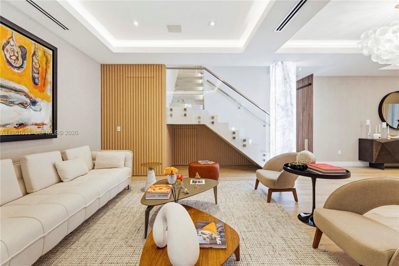 5860 Paradise Point Dr, Palmetto Bay, FL 33157 Photo