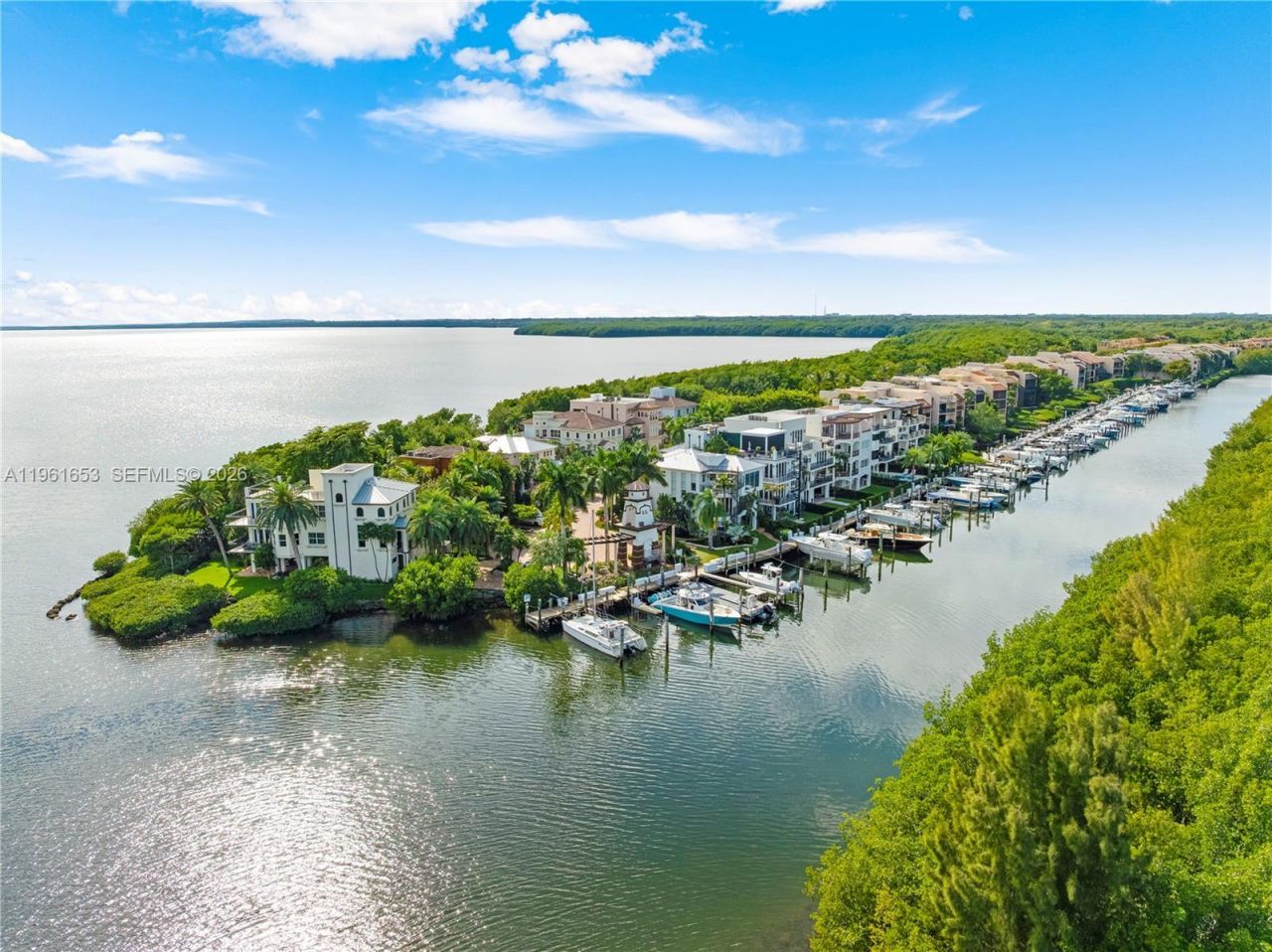 5860 Paradise Point Dr, Palmetto Bay, FL 33157 Photo