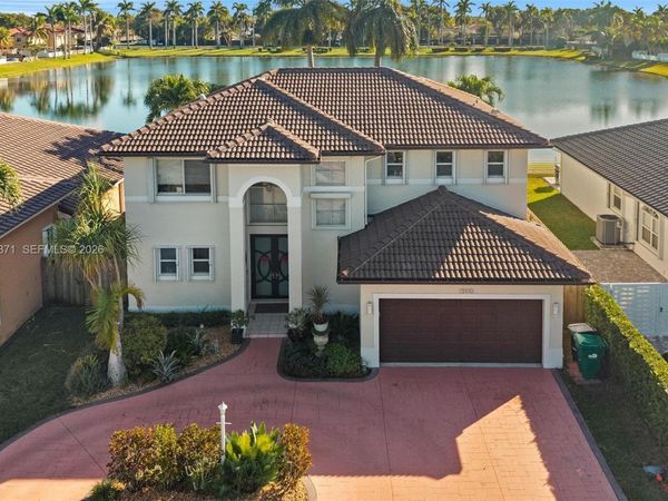 15910 SW 69th Ln , Miami, FL 33193