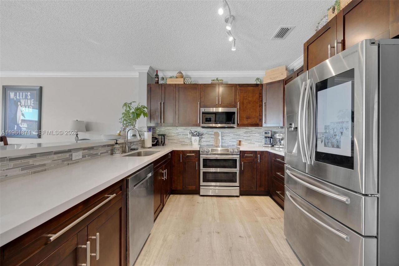 15910 SW 69th Ln , Miami, FL 33193 Photo