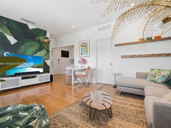 935 10th St , Unit 3, Miami Beach, FL 33139