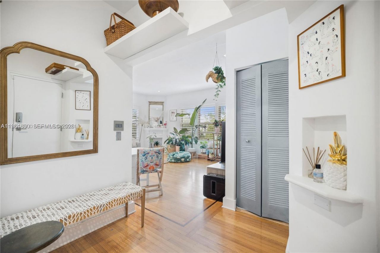 935 10th St , Unit 3, Miami Beach, FL 33139 Photo