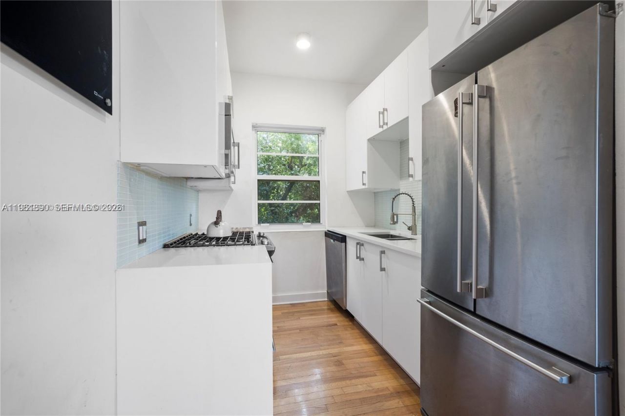 935 10th St , Unit 3, Miami Beach, FL 33139 Photo