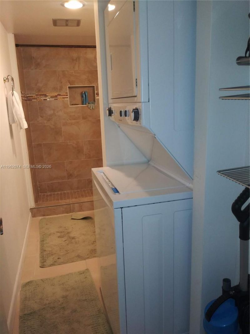 4172 Inverrary Dr, Unit 310, Lauderhill, FL 33319 Photo