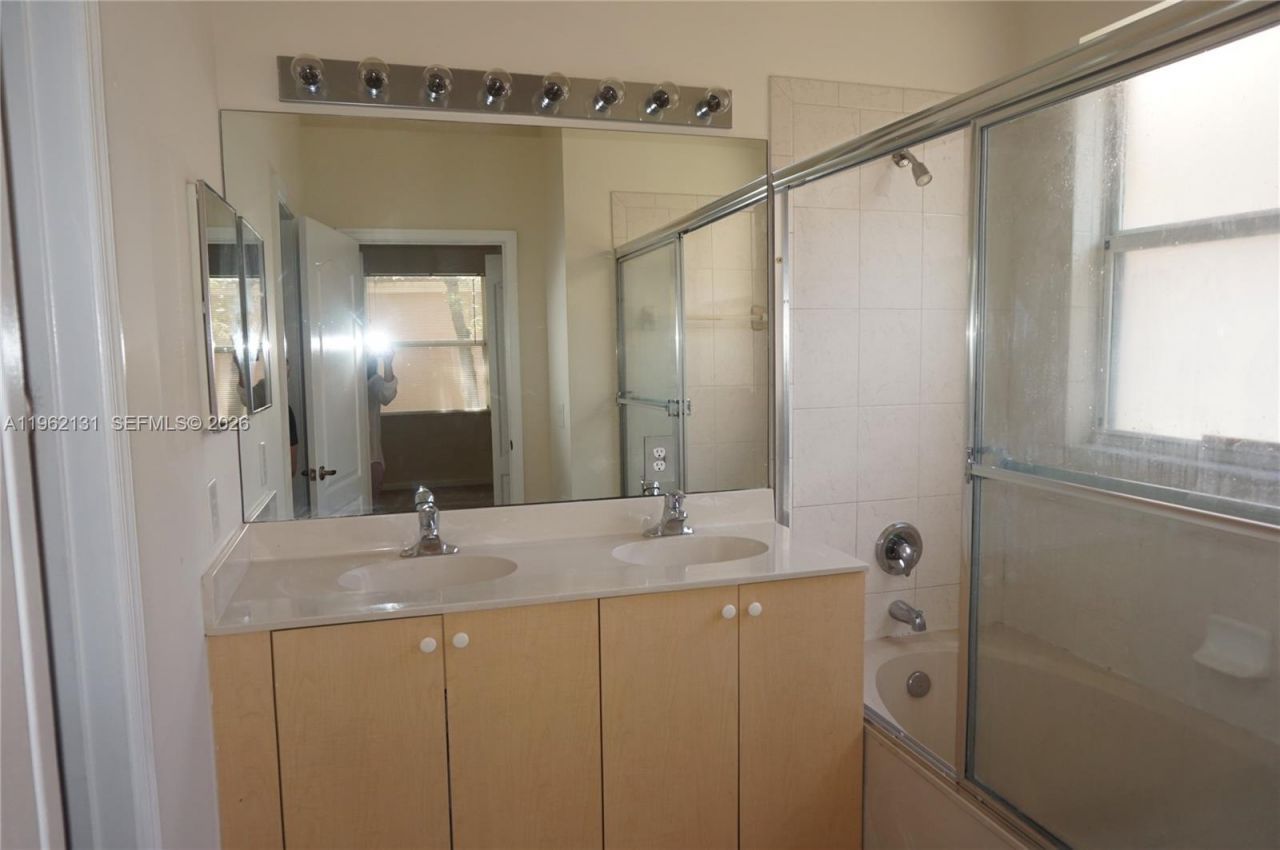 3964 NE 11th Dr, Unit 3964, Homestead, FL 33033 Photo