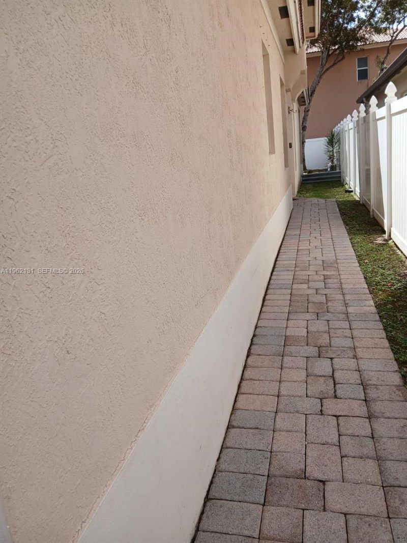 3964 NE 11th Dr, Unit 3964, Homestead, FL 33033 Photo