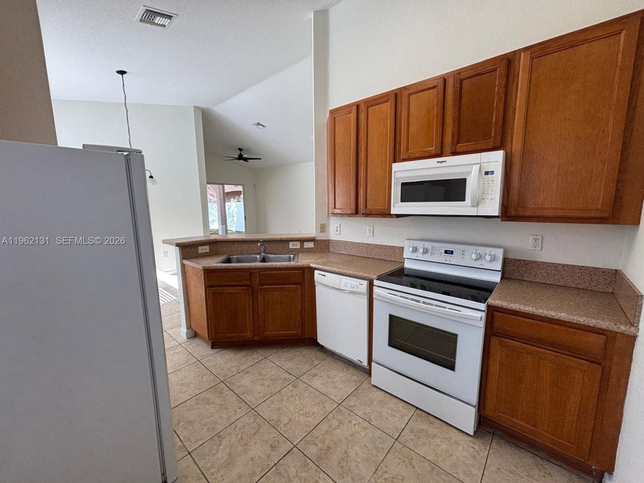 3964 NE 11th Dr, Unit 3964, Homestead, FL 33033 Photo