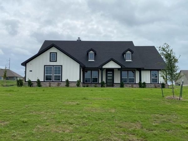 127 Big Sky Road, Decatur, TX 76234